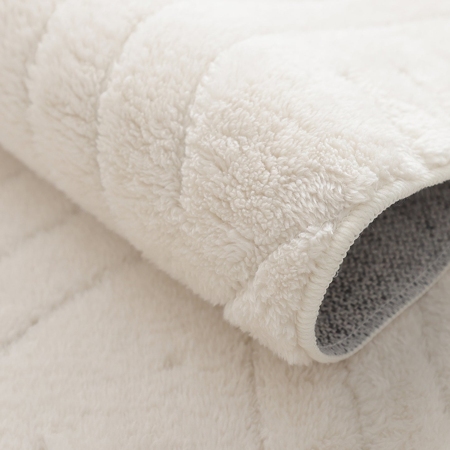 Cream Modern Crescent Abstract Shag Rug