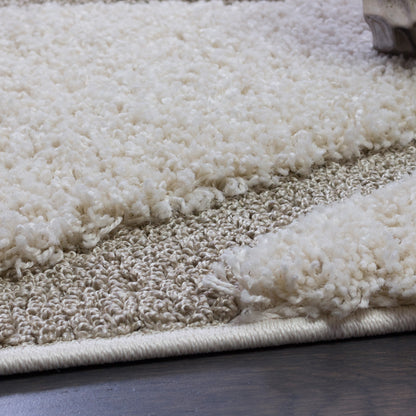 Soft and Plush Curvy Cream Shaggy Rug