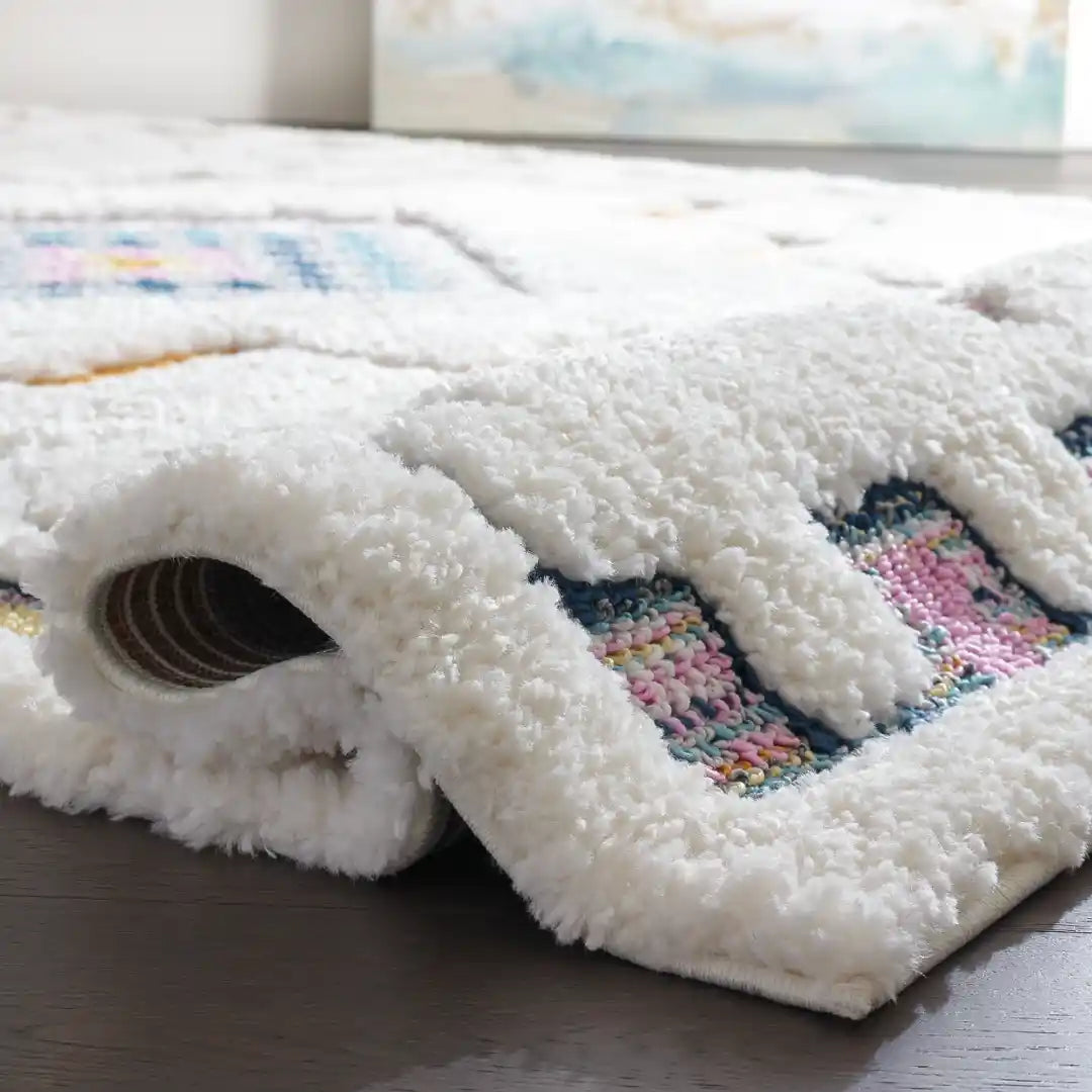 Off-White Multicolor Contemporary Boho Shag Rug