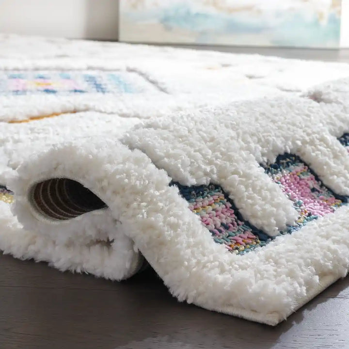 Off-White Multicolor Contemporary Boho Shag Rug