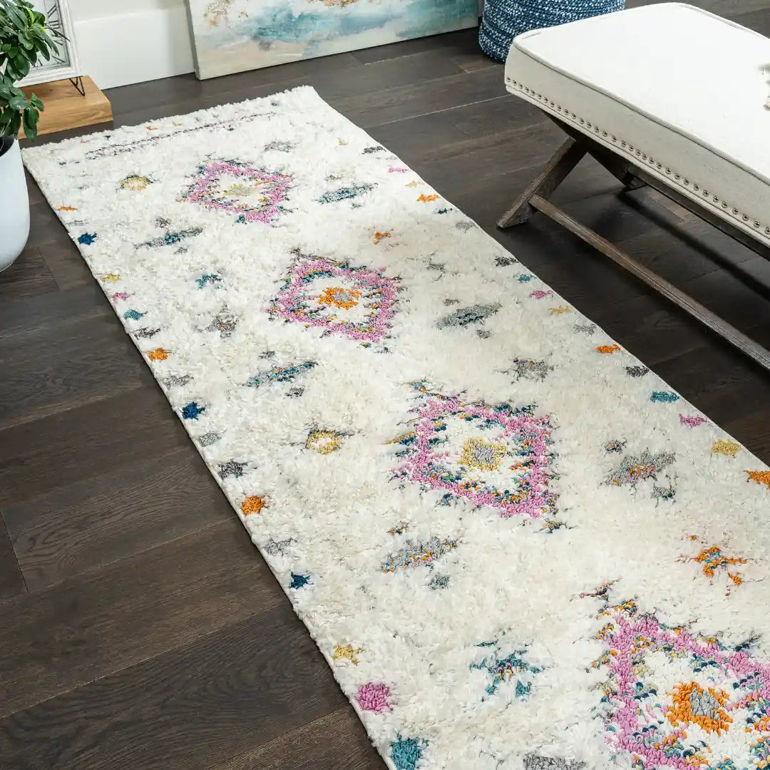 Off-White Multicolor Diamond Contemporary Shag Rug