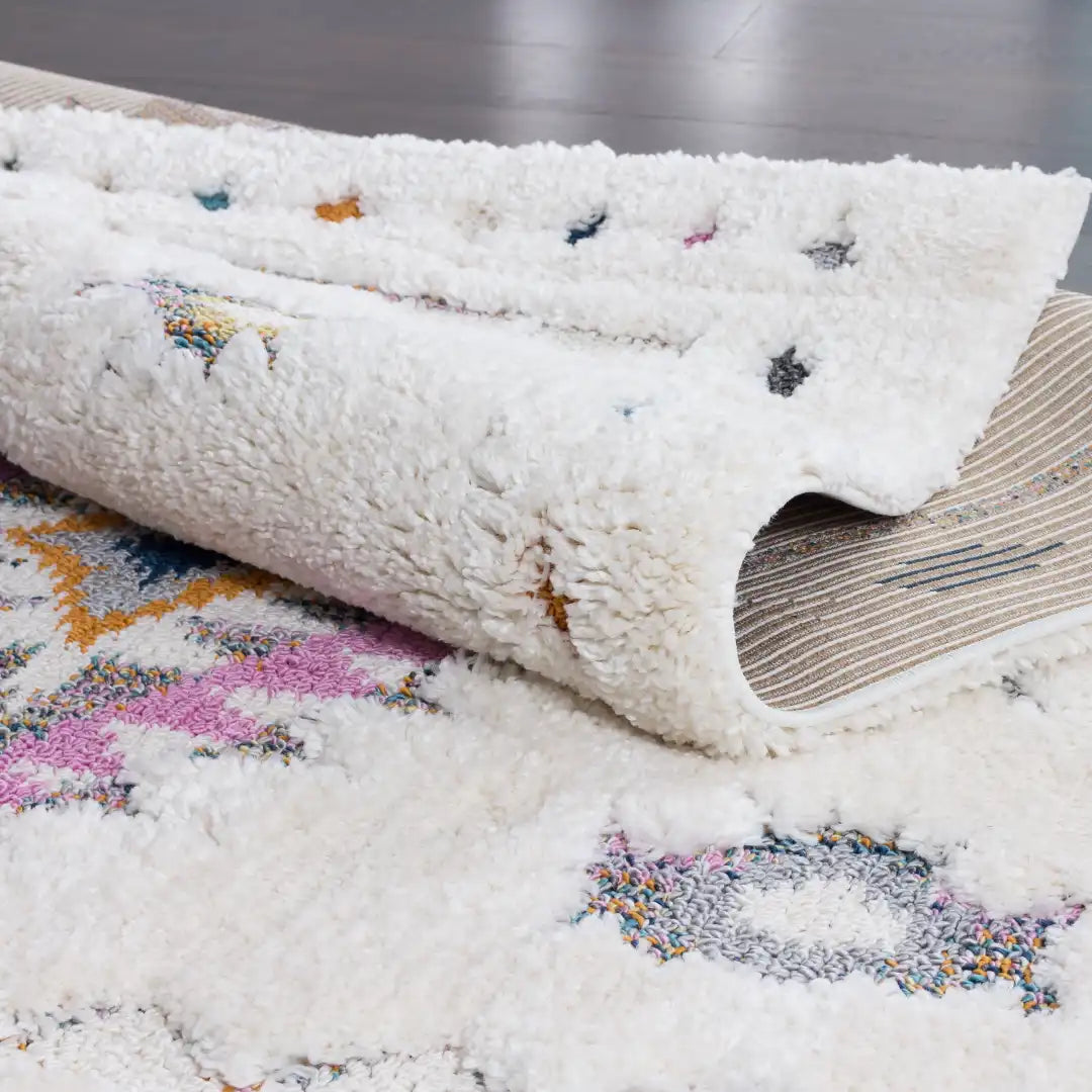 Off-White Multicolor Diamond Contemporary Shag Rug