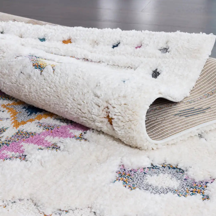 Off-White Multicolor Diamond Contemporary Shag Rug