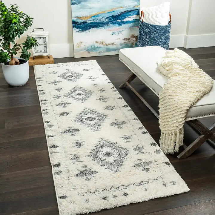 Off-White Grey Diamond Contemporary Shag Rug