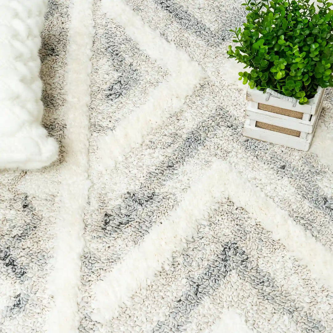 Cream Grey Modern Moroccan Shag Rug