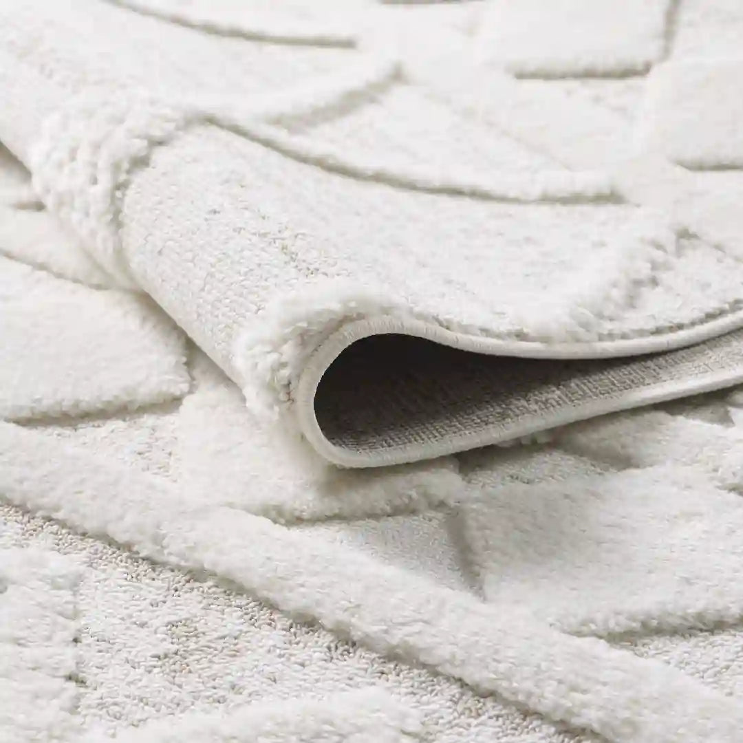 Off-White Beige Diamond Lattice Moroccan Shag Rug