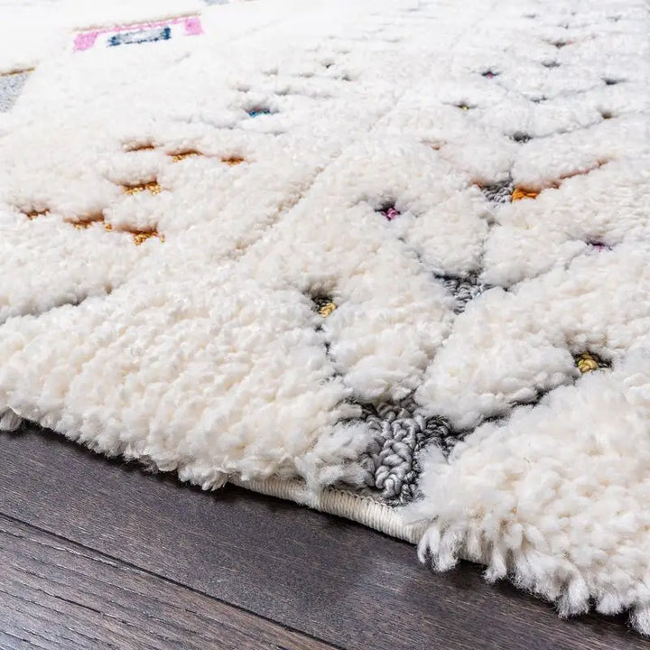 Off-White Multicolor Diamond Motif Contemporary Rug